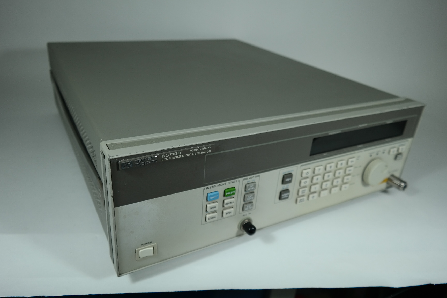 HP/Signal Generator/83712B/1E1/1E5